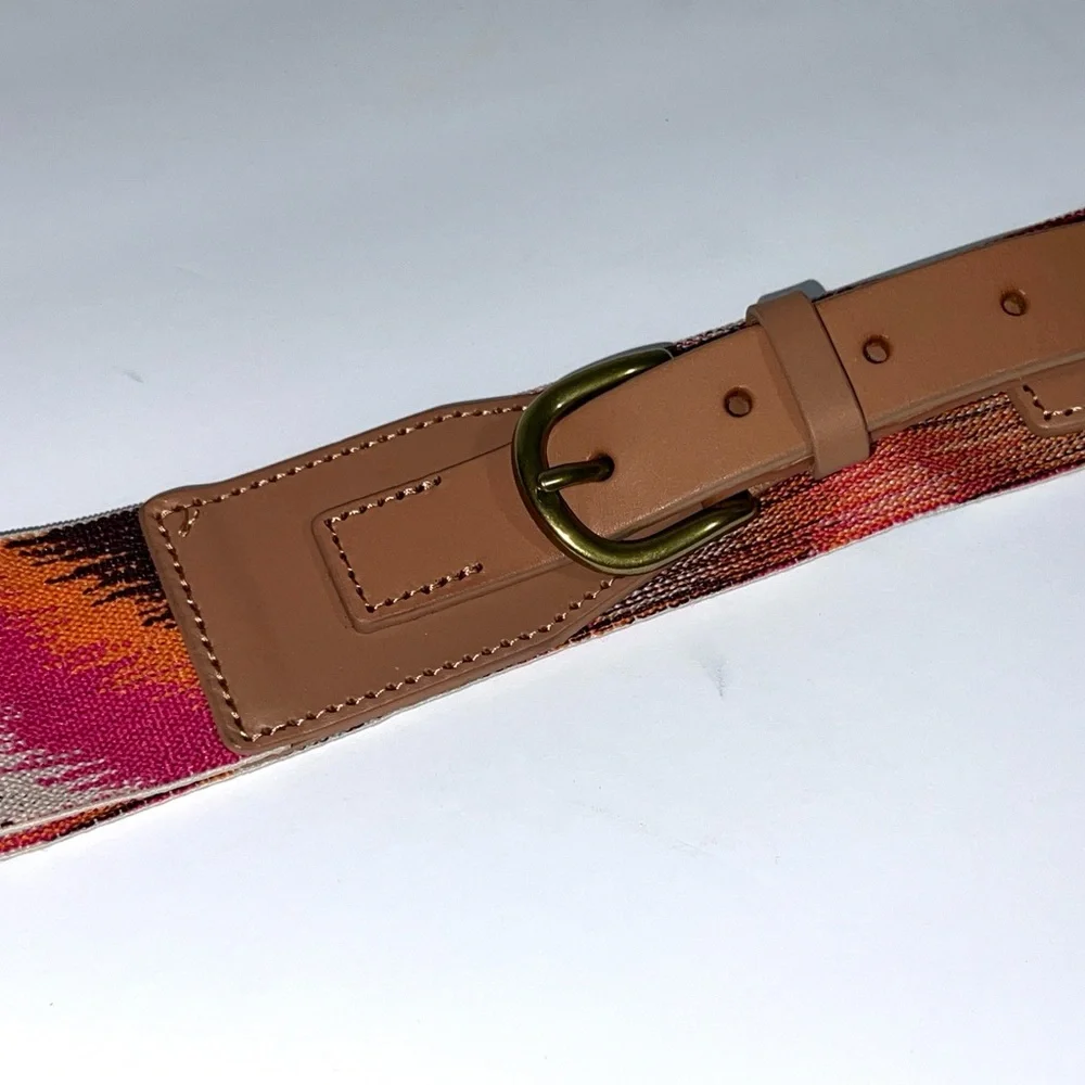 NEW Loft Aztec Elastic Textured Stretch‎ Cow Leather Woman’s Belt Small Stretchy